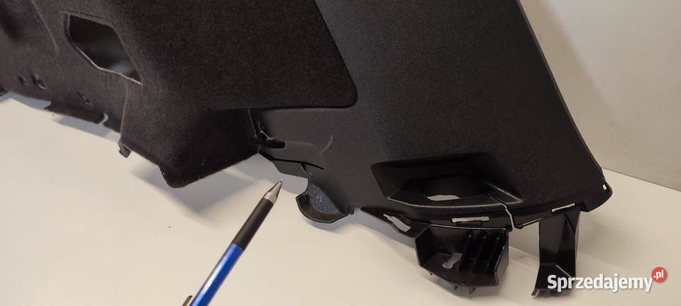 VW TAYRON BOCZEK BAGAŻNIKA LEWY 57L867033B