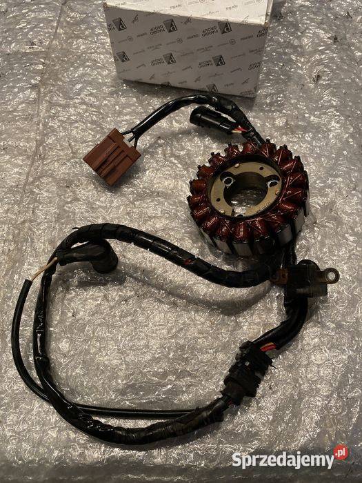 Stator Piaggio MP3 GTS 58070R Beverly X8 N582 Poznań