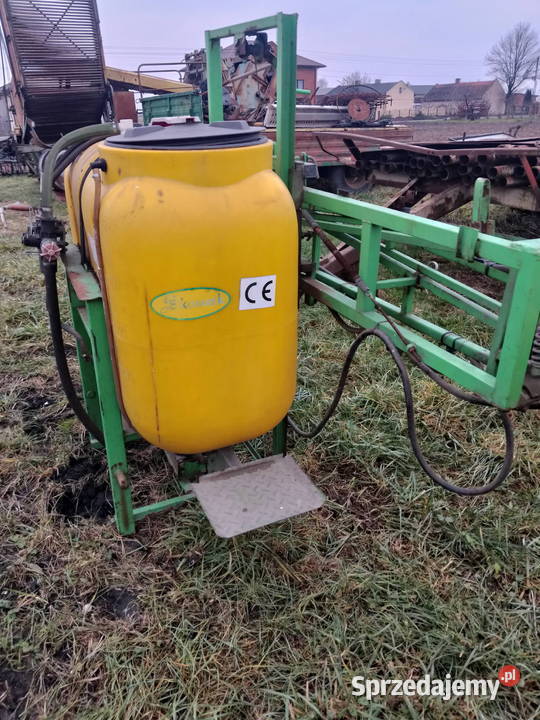 opryskiwacz i rozsiewacz Piątek
