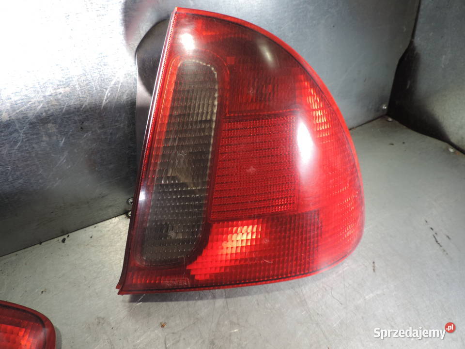 ROVER 400 SEDAN LAMPA PRAWY TYŁ
