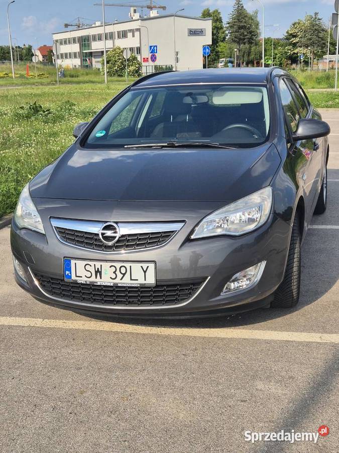 Opel Astra J 140 2012 benzyna gaz Opel Krępiec