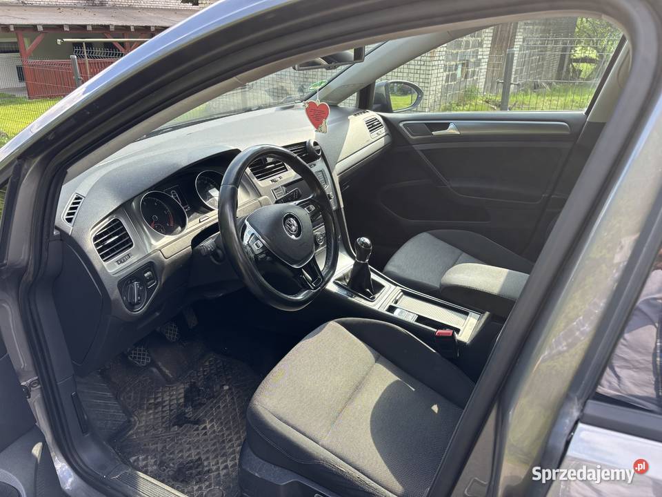 Volkswagen Golf VII Comfortline 16 TDI 105 ACC
