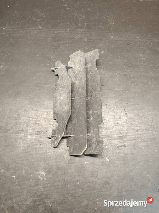 Kratka plastik owiewka osłona chłodnica części Gołaczewy sprzedam