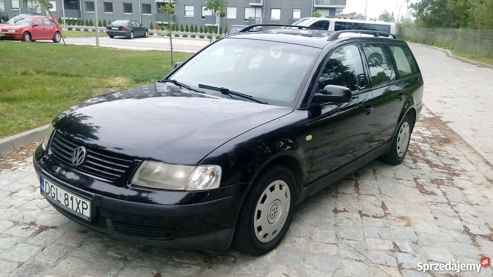 Volkswagen Passat B5 1998 klima 15 benzyna Rok produkcji 1998 Wrocław