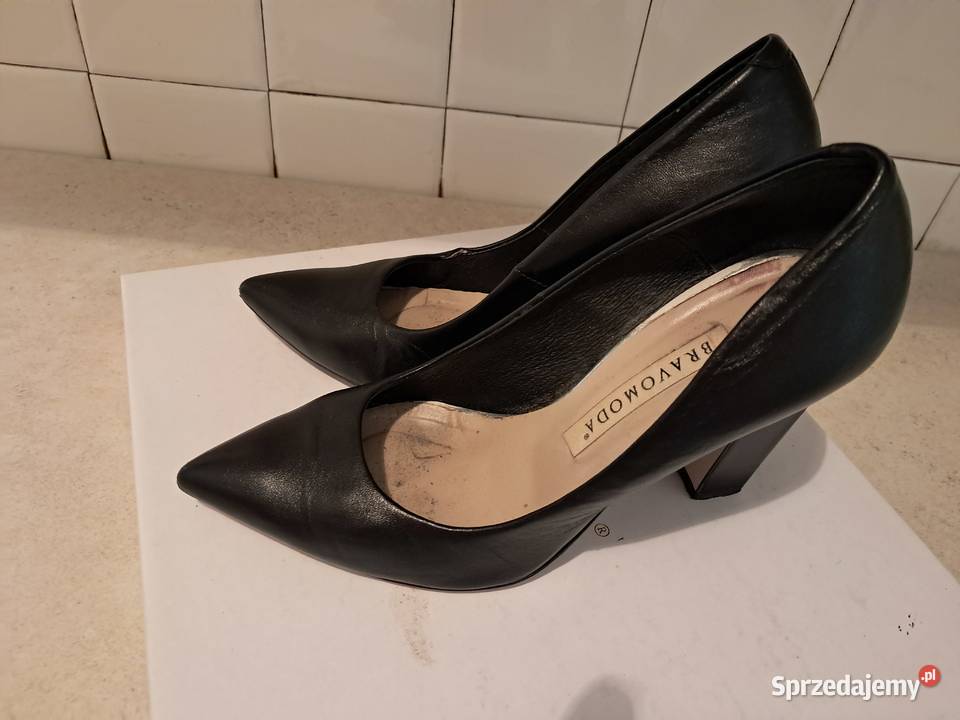 Buty damskie skórzane czółenka czarne BRAVOMODA małopolskie