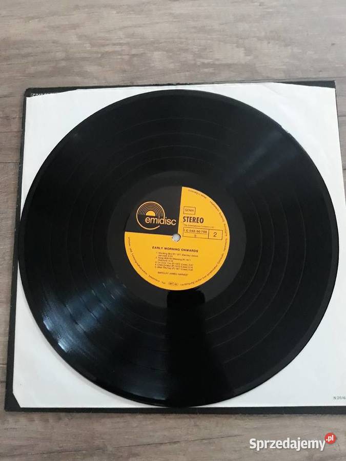 Barclay James Harvest i album Featuring Mocking