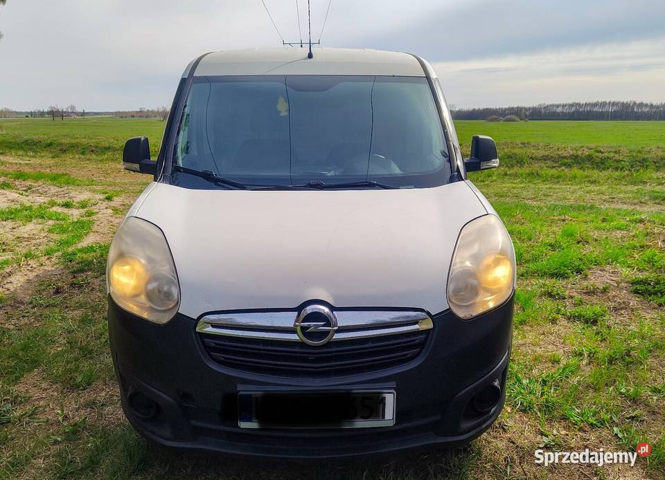 Opel combo d 16cdti Ostrówki