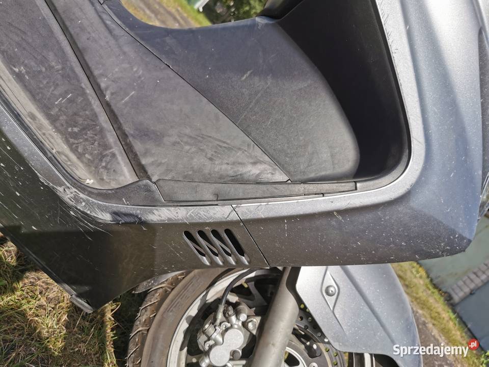 Burgman AN 400 K7 2007r z kufrem centralnym skuter Zielonka