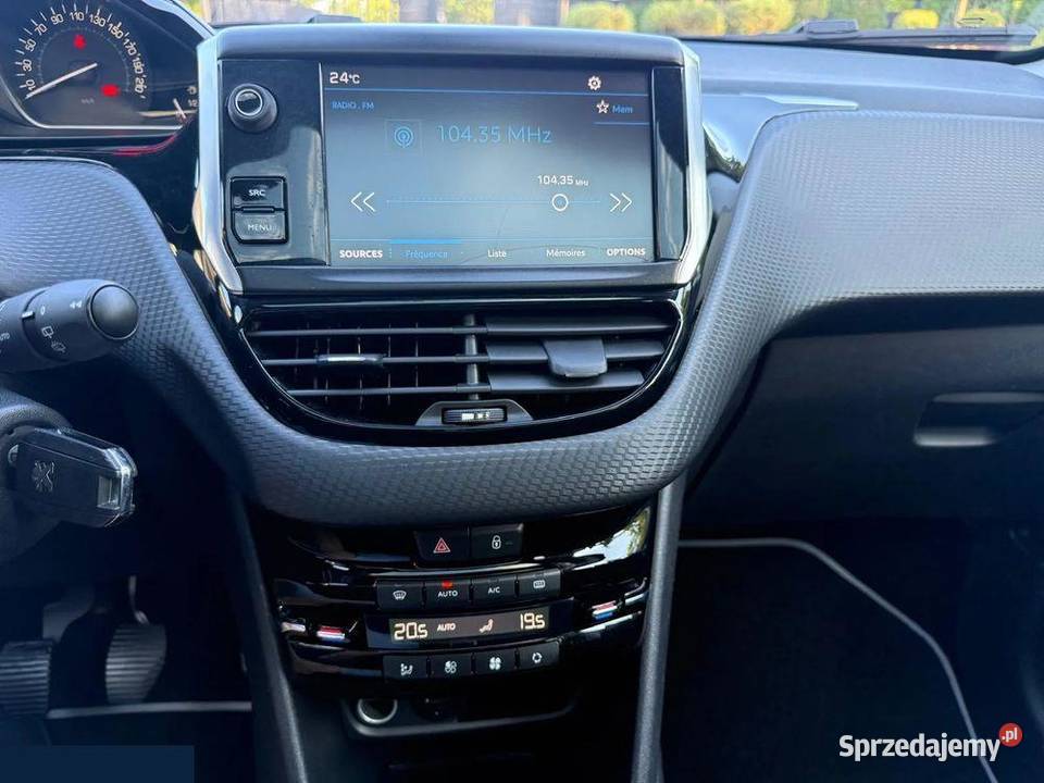 Peugeot 208 12 PureTech Style 2018r benzyna Krotoszyn