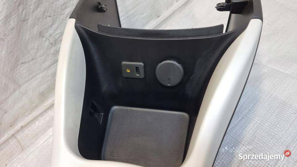 OPEL ADAM TUNEL ŚRODKOWY 13357636 Gałki i mieszki sprzedam