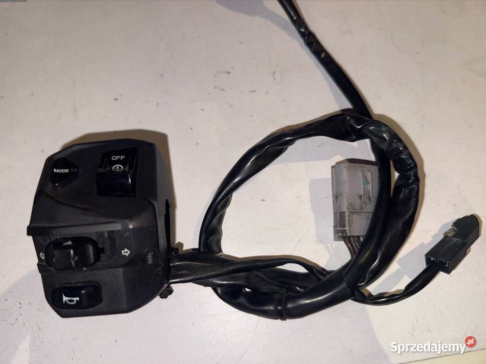 Przełącznik prawy Aprilia SR GT 125 wielkopolskie Ostrów Wielkopolski