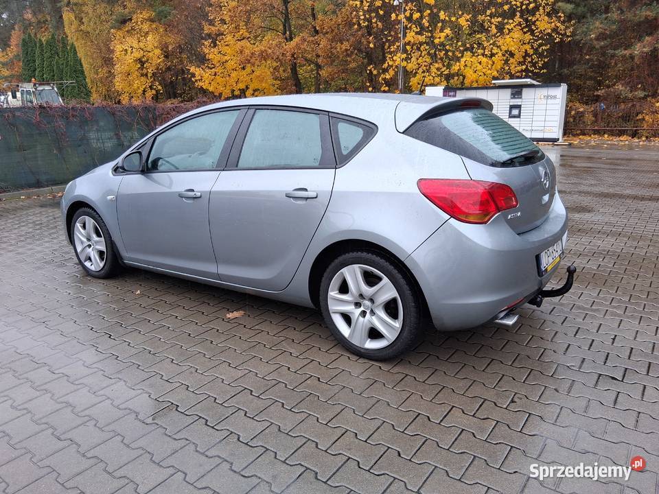 Opel Astra J 2010r 14TBLpg6Biegowy Poniatowa