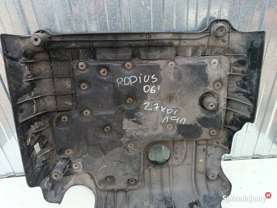 POKRYWA SILNIKA SSANGYONG RODIUS 27 XDI osobowe