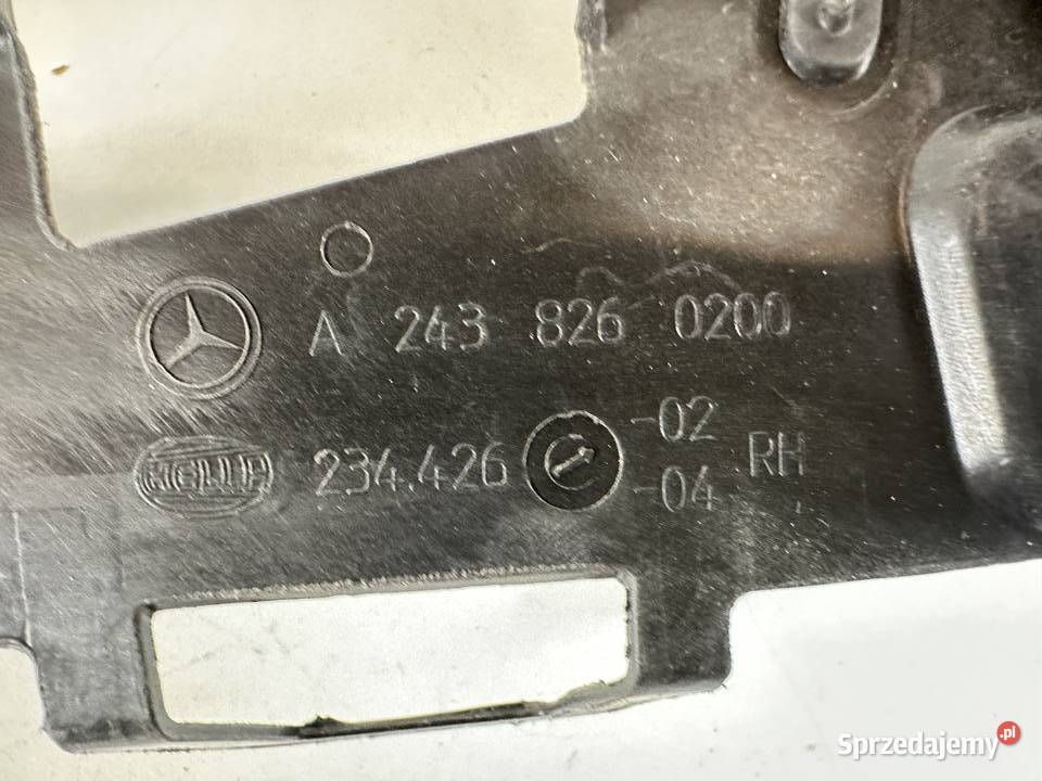 MERCEDES EQB X243 23r USZCZELKA LAMPY PRAWA Międzychód
