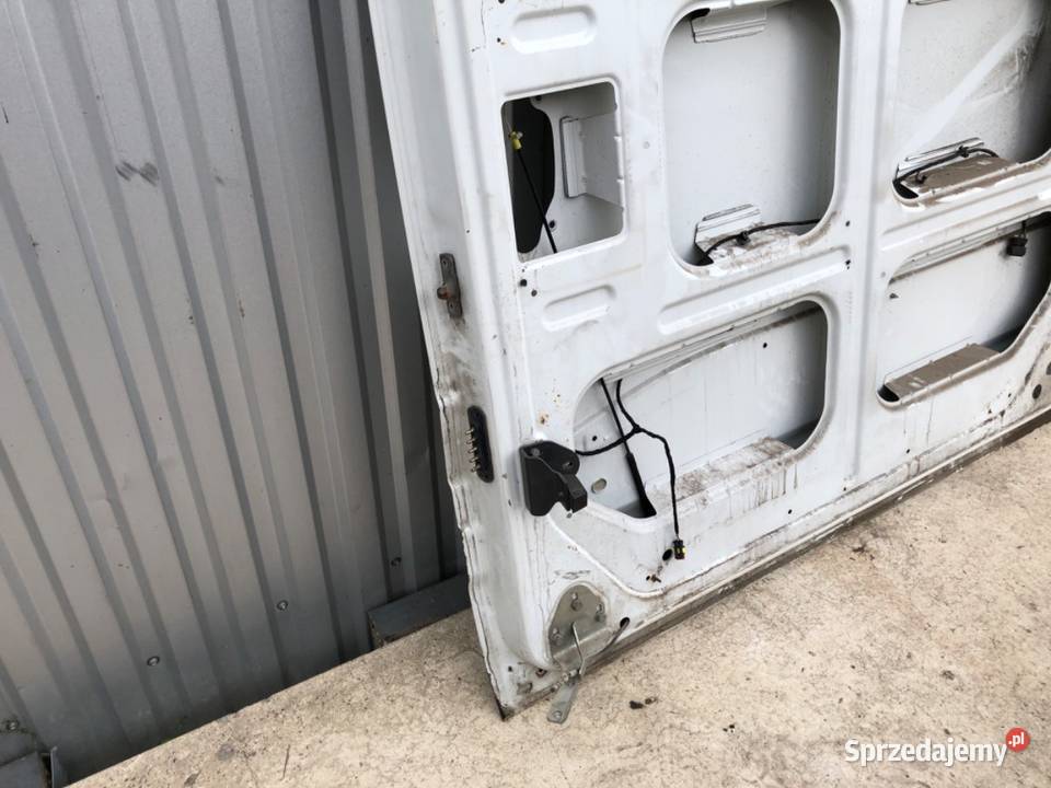 DRZWI PRAWE BOCZNE PRZESUWNE IVECO DAILY VI Bus osobowe Drzwi
