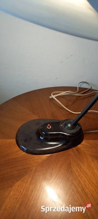 Lampa biurkowa w stylu Bauhaus z lat 193040 Skierniewice
