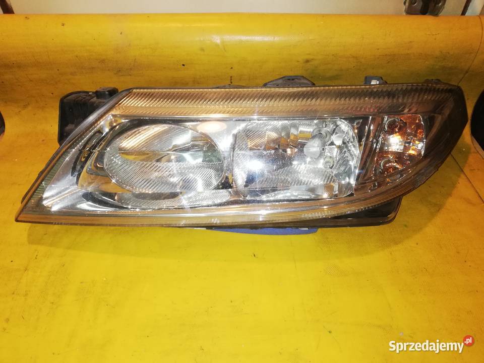 lampa przód lewa Renault Laguna 2 r0105 Piotrków Trybunalski sprzedam