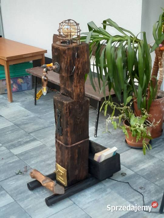 Unikatowy słupek oświetleniowy lampa stojąca podkarpackie Jedlicze
