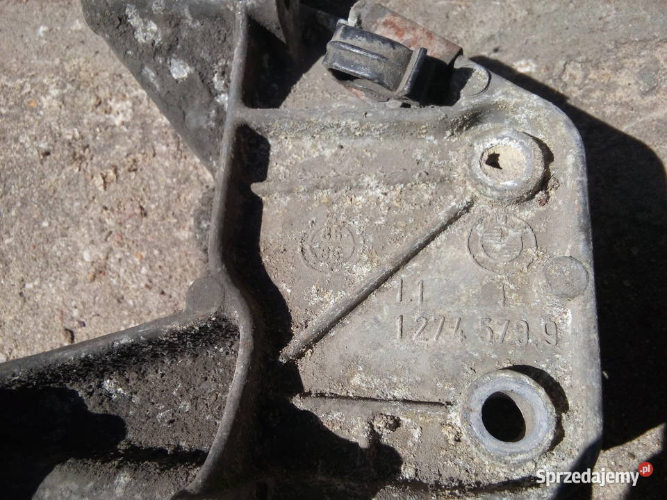 BMW E23 E24 E28 M30 wspornik alternatora 1274579 Części samochodowe