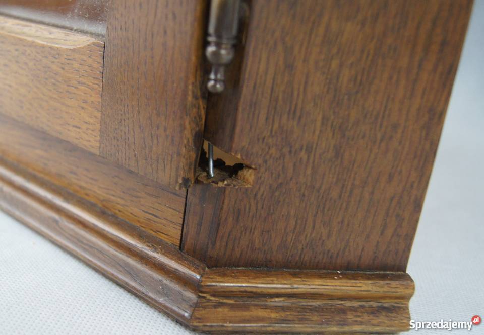 Szafka wisząca witrynka narożna pomorskie Chojnice