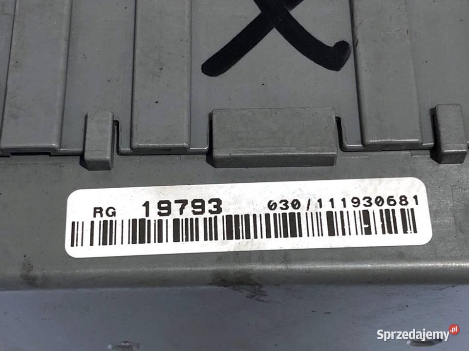 SKRZYNKA BEZPIECZNIKÓW HONDA CIVIC VIII 37832LN