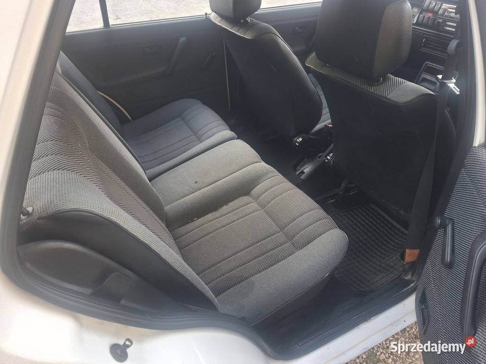 Volkswagen Golf II 16 td 91 podłoga progi stan Kielce sprzedam