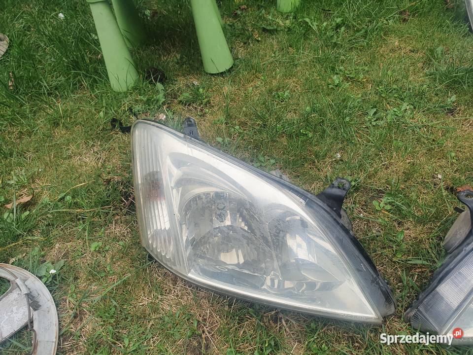 Lampa przednia reflektor Toyota Corolla e12 01 Kraków