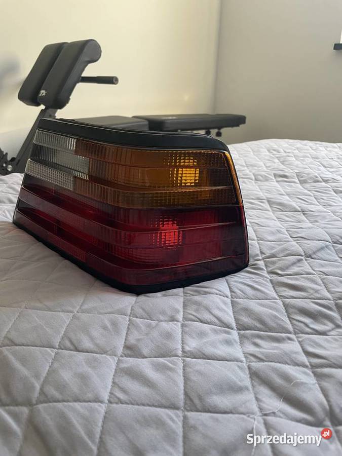 Lampa Hella tył Mercedes w124 c124 oryginalna Lampy tylne Bydgoszcz sprzedam