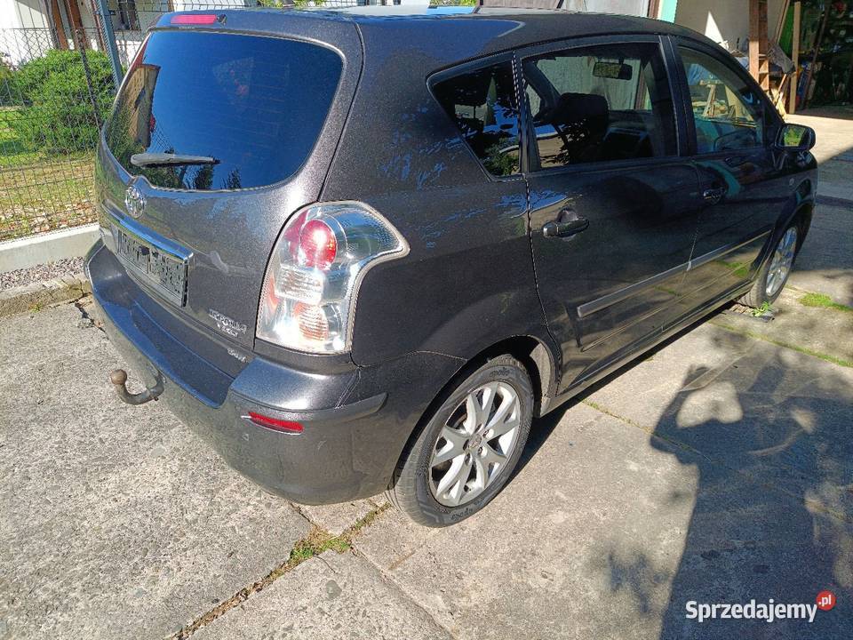 Toyota corolla Verso Rok produkcji 2008 Bujaków