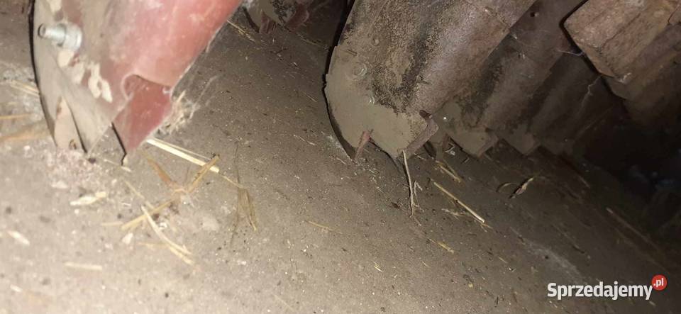 Siewnik konny przerobiony do ciągnika Adamówek