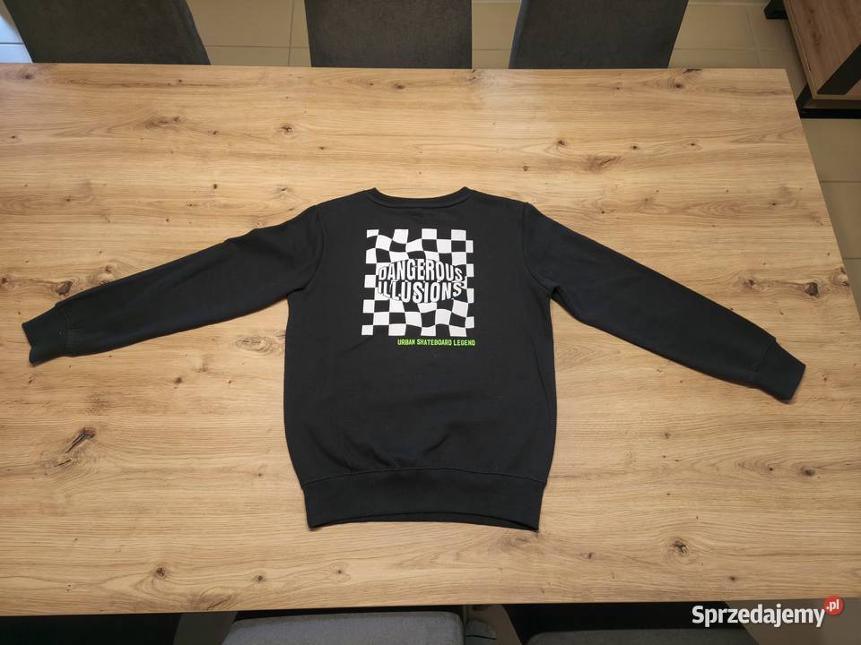 Bluza w kolorze czarnym YFK wiek 1012 lat 146152 Rozmiar 146