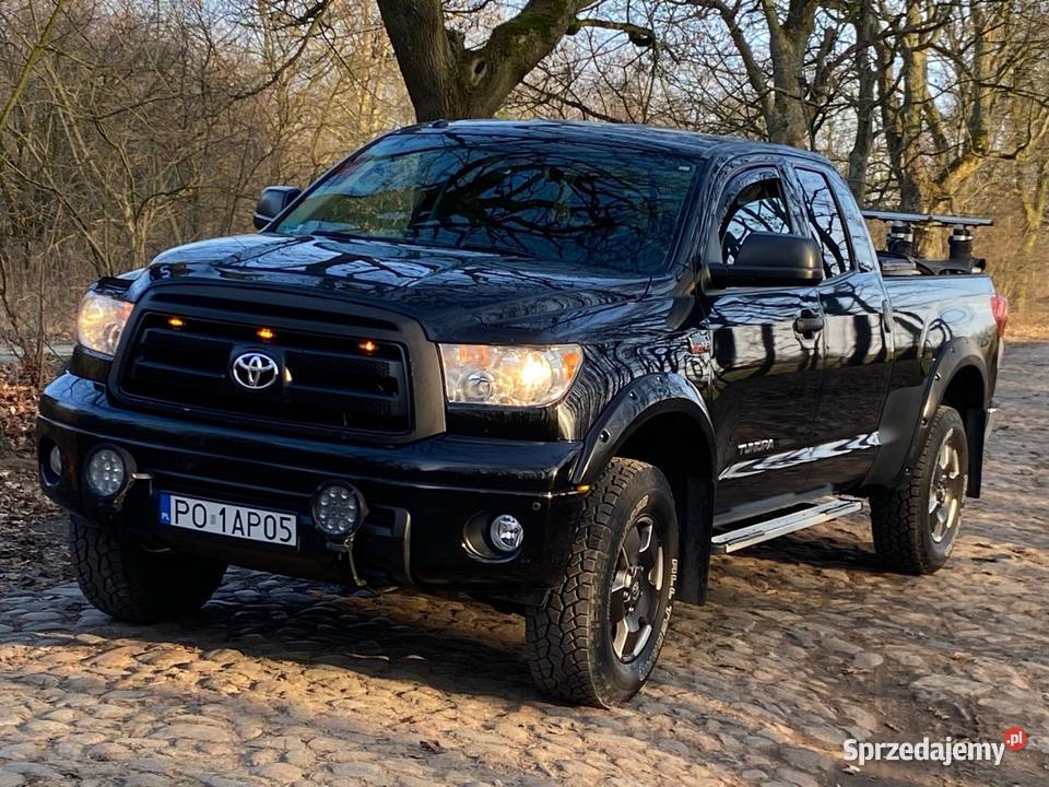 Toyota Tundra 57 2012 Dubel Kabina Doinwestowana Rok produkcji 2012 wielkopolskie sprzedam