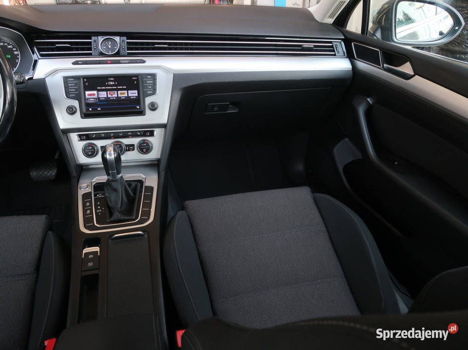 VW Passat 18 TSI Volkswagen Lublin
