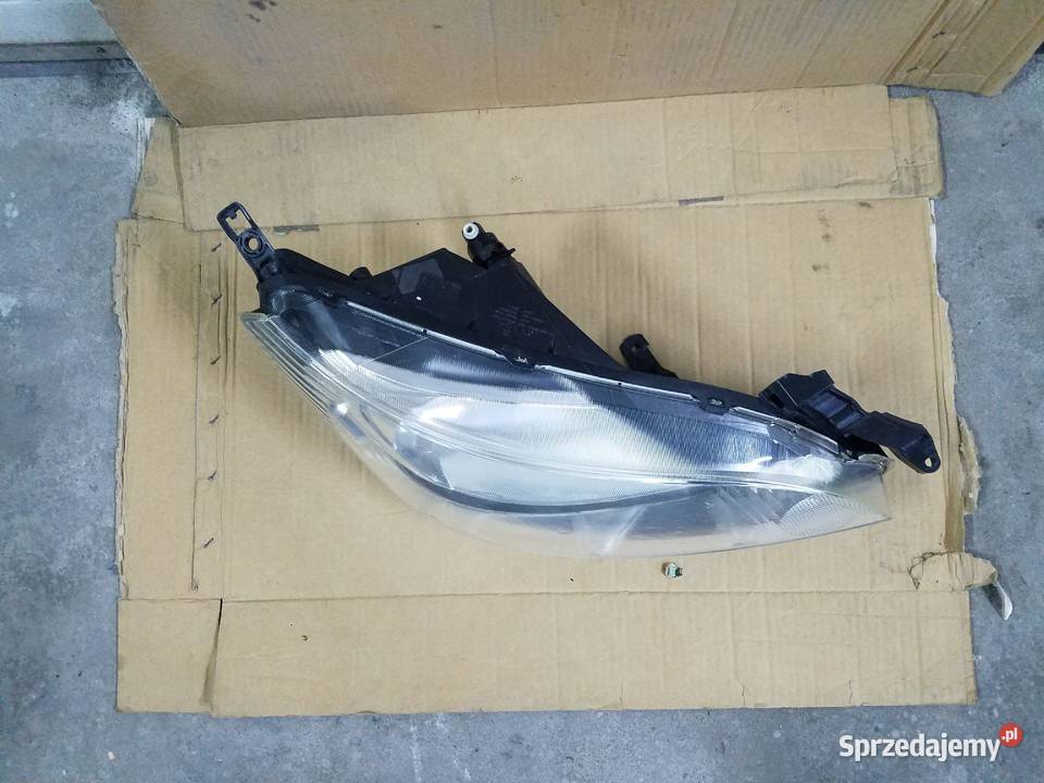 Lampa prawa NV 200 2017r oryginał osobowe Zduńska Wola