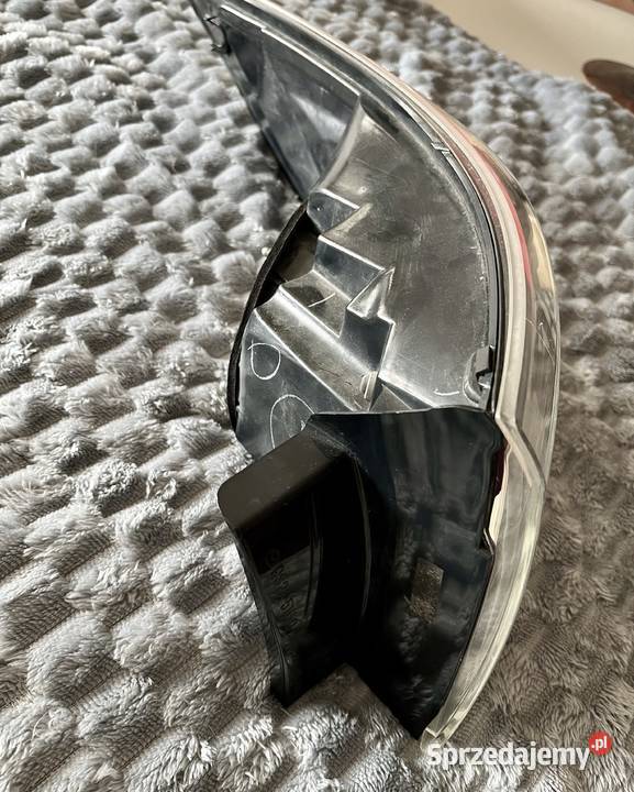 MAZDA 6 GH KOMBI LIFT 20102012 LAMPA TYLNA PRAWA Kłomnice