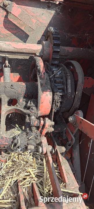 Prasa Deutz Fahr 560