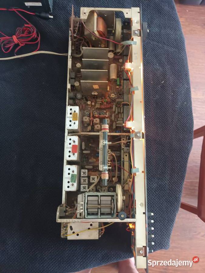 Amplituner Grundig RTV 700