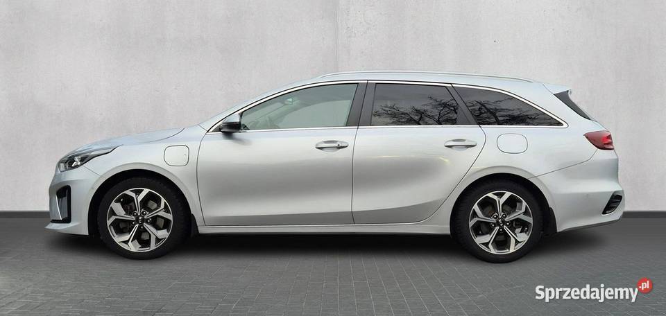 Kia Ceed III 16 LBL phev plugin krajowe mazowieckie