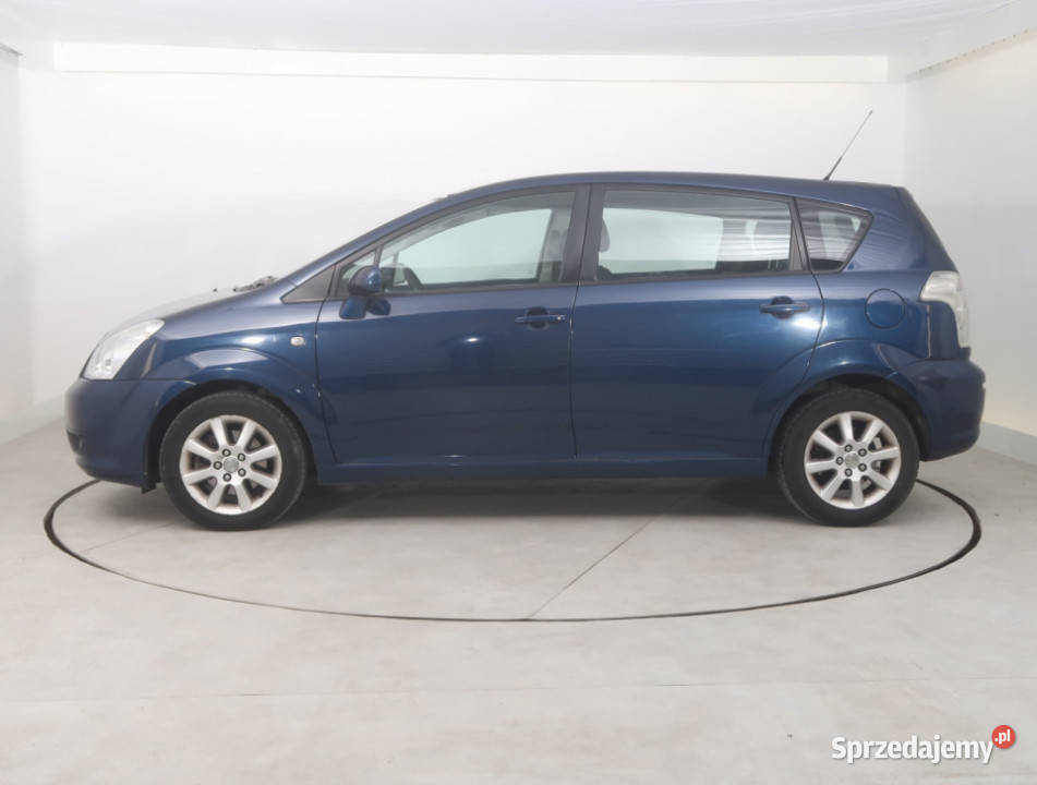 Toyota Corolla Verso 18 światła przeciwmgielne Bielany Wrocławskie