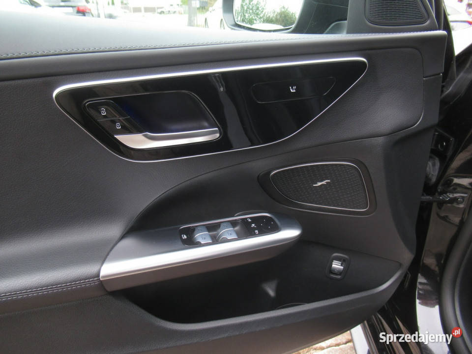 Mercedes C 200 BEZSZKODOWY AMG Kamera Ambient Rok produkcji 2023 Warszawa