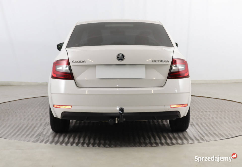 Skoda Octavia 16 TDI gniazdo USB