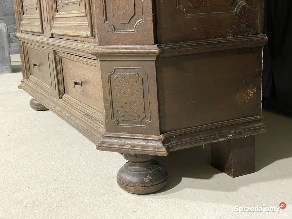 Antyczna rzeźbiona szafa z litego drewna DO Meble Gryfice sprzedam