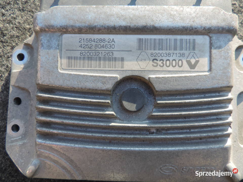 Komputer silnika 8200387138 16 16V Scenic II 2