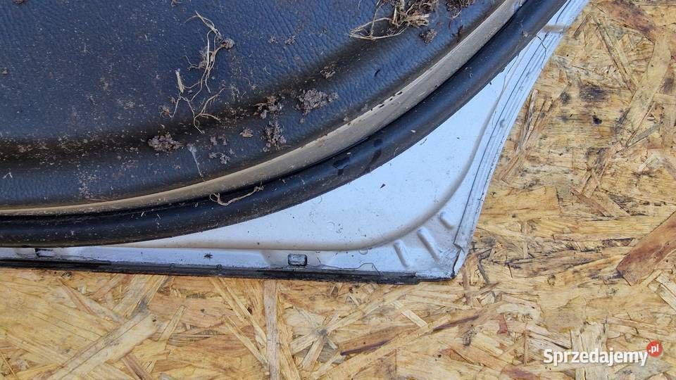 MERCEDES W203 KOMBI DRZWI TYŁ TYLNE PRAWE PRAWY