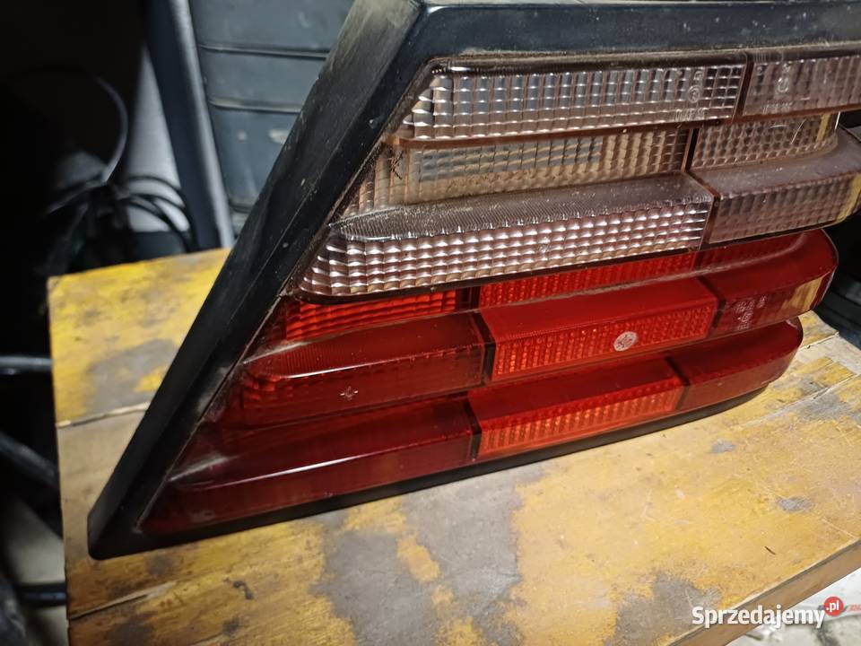 Sprzedam prawą lampę tył do mercedes w124 Radzyń Chełmiński