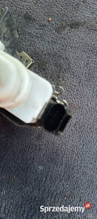 Zamek Prawy Przód Pięć Pin 8D1 837 016 A Audi A4