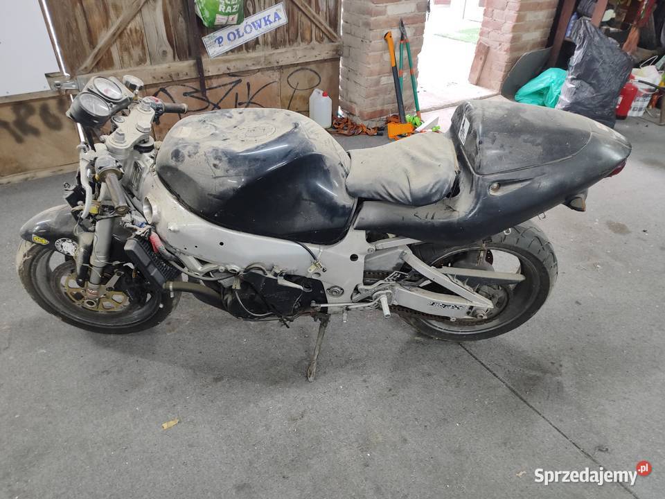 Suzuki GSXR srad 1997 uszkodzony Lublin