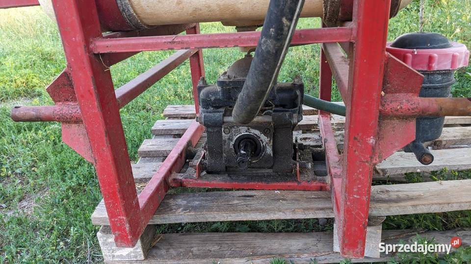Sprzedam opryskiwacz polowy 300 l