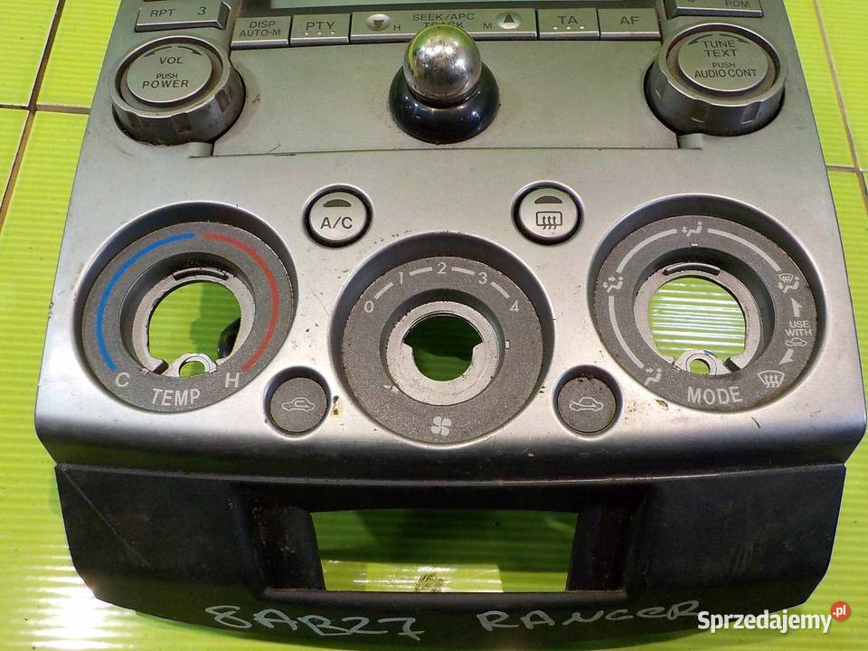 FORD RANGER IV 07r panel radia UR5666DSX Panele sterowania, przełączniki Suków