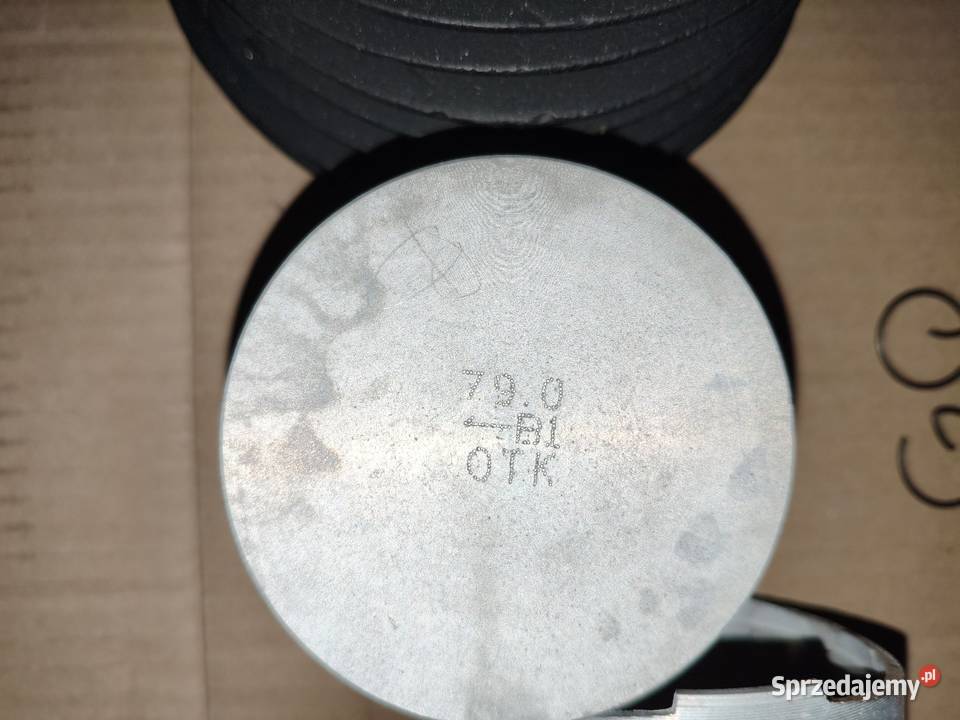 Oryginalne cylindry k750 szlifie z nowymi Cylindry, głowice, pierścienie Leszno